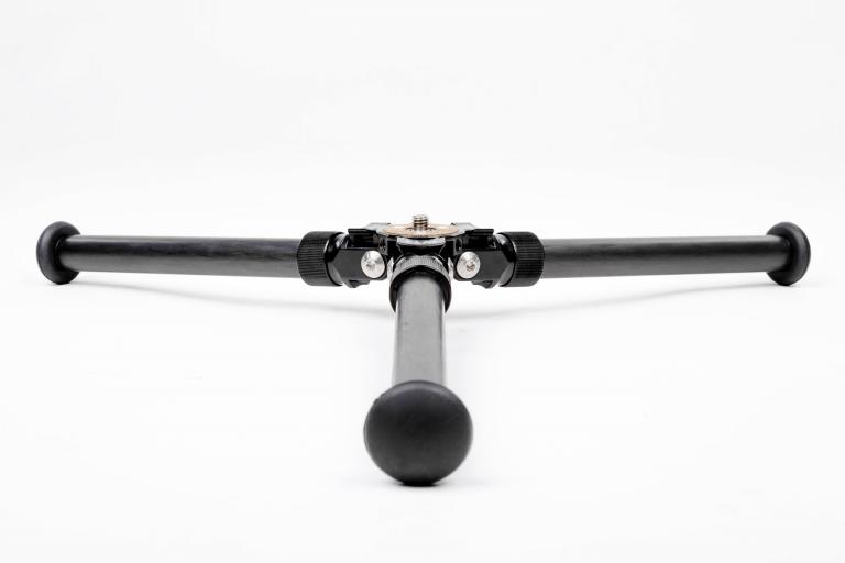 FLM CP-22 S4 II tripod, carbon-aluminum hybrid construction.