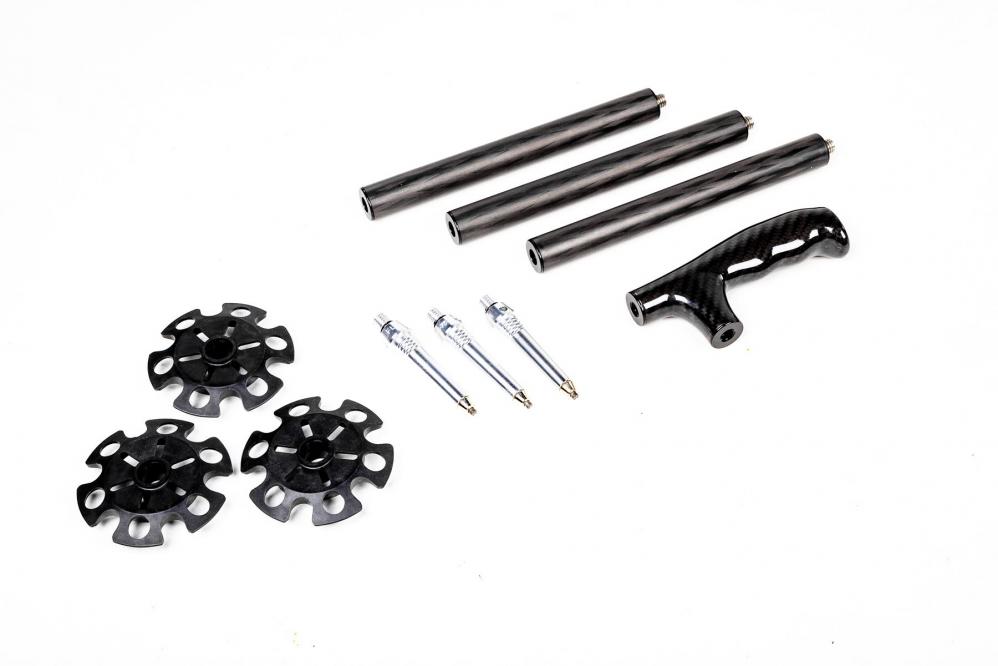 FLM CP-22 S4 II tripod, carbon-aluminum hybrid construction, accessorie set. FLM CP-22 S4 II tripod, carbon-aluminum hybrid construction, accessorie set.