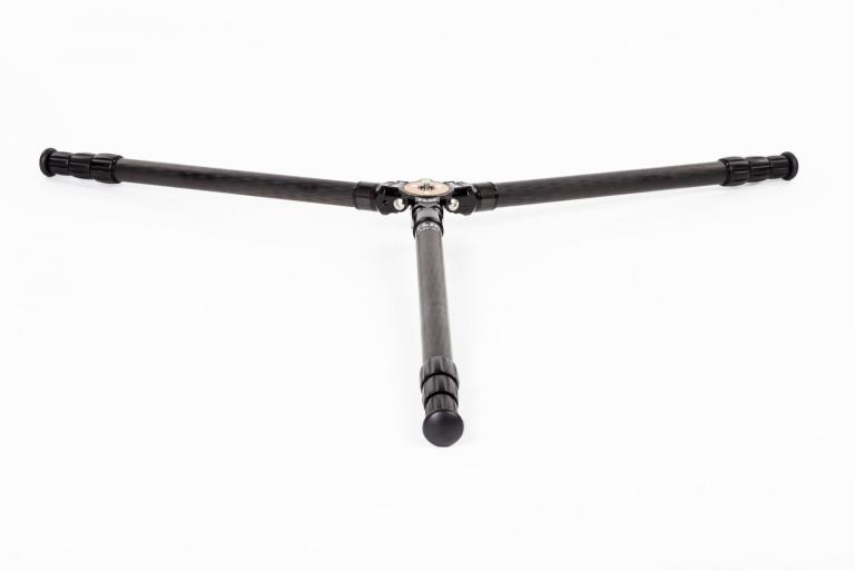 FLM CP-30 M4 II tripod, carbon-aluminum hybrid construction.