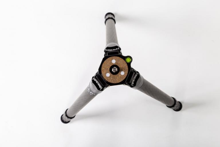 FLM CP-30 M4 II tripod, carbon-aluminum hybrid construction.