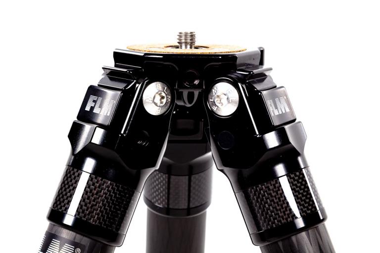 FLM CP-30 S4 II tripod, carbon-aluminum hybrid construction.
