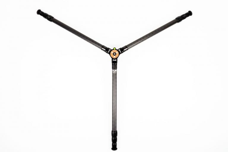 FLM CP-30 L4 II tripod, carbon-aluminum hybrid construction.